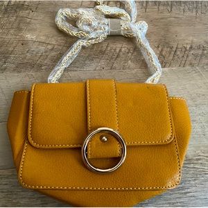 Crossbody purse